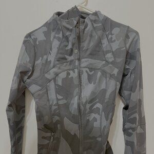 Lululemon Camo Define Jacket Size 8 (medium)